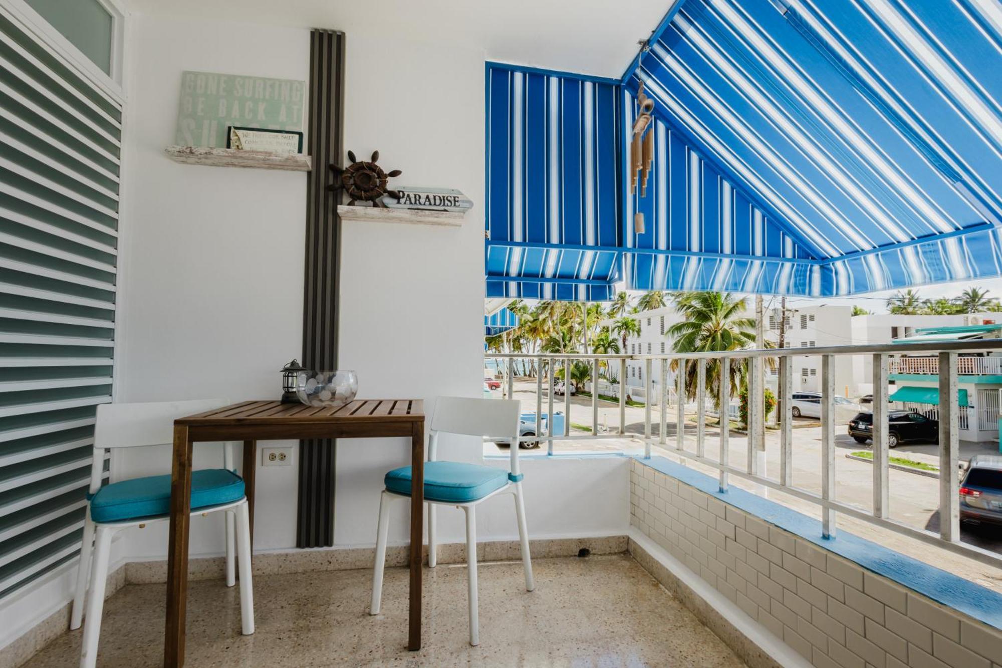 Oceanview Apartment Steps To The Beach Luquillo Exterior photo